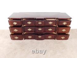 Kindel Furniture Chippendale 9 Drawer Mahogany Blockfront Long Chest Dresser