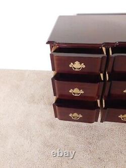 Kindel Furniture Chippendale 9 Drawer Mahogany Blockfront Long Chest Dresser