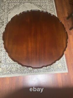 Kittinger Carved Chippendale Mahogany Tilt Top Table