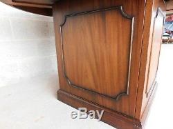 Kittinger Chippendale Style Mahogany Tooled Leather Top Rent Table