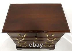 LINK-TAYLOR Heirloom Planters Solid Mahogany Chippendale Bedside Chest A