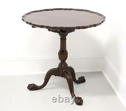 Late 20th Century Mahogany Chippendale Tilt-Top Pie Crust Table