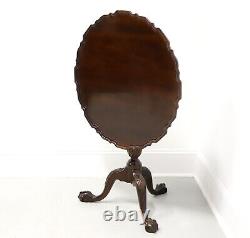 Late 20th Century Mahogany Chippendale Tilt-Top Pie Crust Table