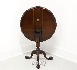 Late 20th Century Mahogany Chippendale Tilt-Top Pie Crust Table