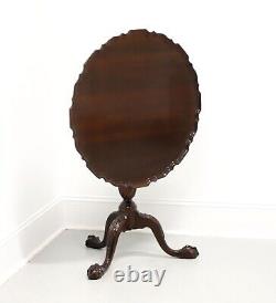 Late 20th Century Mahogany Chippendale Tilt-Top Pie Crust Table