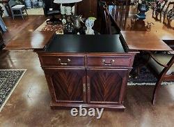 Lexington Chippendale Mahogany Dining Table with8 Chairs