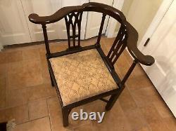 Lovely Mahogany Vintage Corner Chair