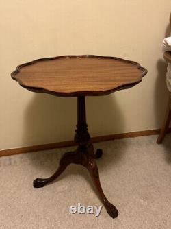 Mahogany Carved Pie Crust Chippendale Lamp Table / Parlor Table