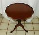 Mahogany Carved Pie Crust Chippendale Lamp Table / Parlor Table (t246)