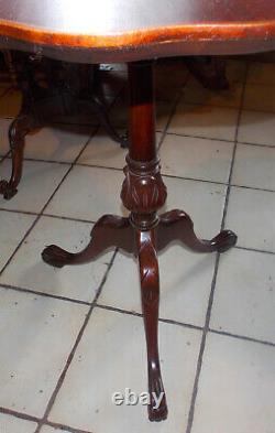 Mahogany Carved Piecrust Chippendale Lamp Table / Side Table by Imperial (RP)