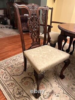 Mahogany Table and 6 Chippendale Chairs