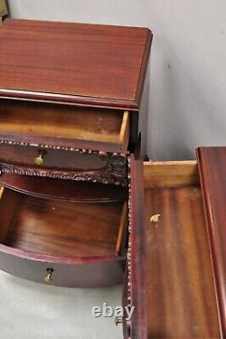 Pair Vtg Chinese Chippendale Flame Mahogany 2 Drawer Nightstands Bedside Tables