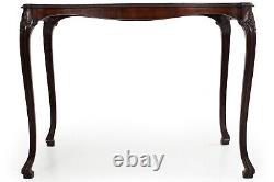 Rare English Chippendale Mahogany Serpentine Serving Table, circa 1770