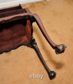 Rare English Mahogany Chippendale Period 1780s Era Bed Side or Tea Table