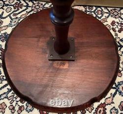 Round Mahogany Scalloped Edge Pie Crust Pedestal Table c1930