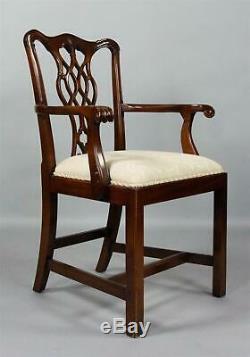 Set of 8 Solid Mahogany Chippendale Style Dining Chairs Williamsburg Style