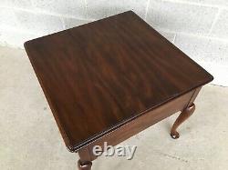 Statton Queen Anne Style Oxford Finish Single Drawer Side Table
