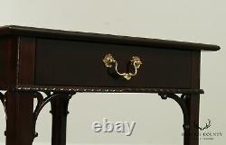 Stickley Chippendale Style Mahogany Banded Top One Drawer Side Table