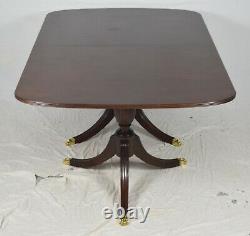 Stickley Mahogany Duncan Phyfe Dining Table Williamsburg Style 2 leaves