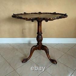 Stunning Antique Tilt Top Scalloped Pie-crust Tea Table Hand Carved Mahogany