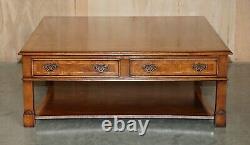 Stunning Extra Large Double Sided Burr Walbut Thomas Chippendale Coffee Table