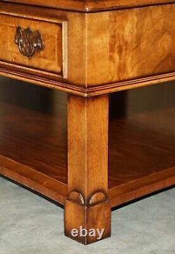 Stunning Extra Large Double Sided Burr Walbut Thomas Chippendale Coffee Table