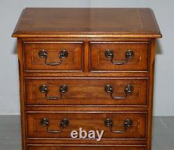 Stunning Pair Of Burr Yew Wood Side End Lamp Table Sized Chest Of Drawers