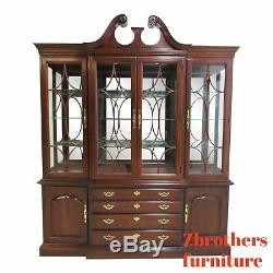 Thomasville Chippendale China Cabinet Breakfront Hutch Collectors Cherry