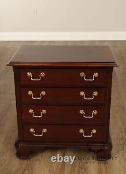 Thomasville Chippendale Style Mahogany Nightstand Chest