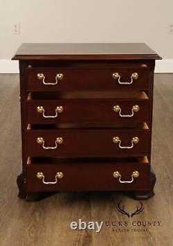 Thomasville Chippendale Style Mahogany Nightstand Chest