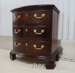 Thomasville Flame Mahogany Chippendale 3 Drawer Night Chest