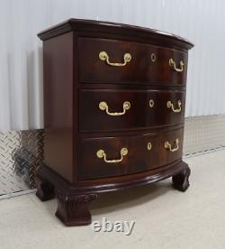 Thomasville Flame Mahogany Chippendale 3 Drawer Night Chest