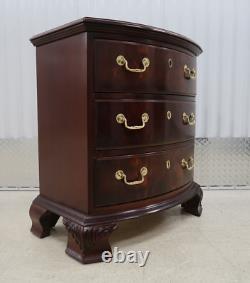 Thomasville Flame Mahogany Chippendale 3 Drawer Night Chest