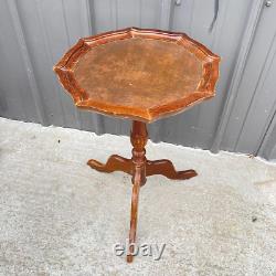 VTG Chippendale Mahogany Wood End Side Table Pie Crust Plant Stand Leather Top