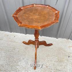 VTG Chippendale Mahogany Wood End Side Table Pie Crust Plant Stand Leather Top