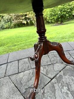 VTG Chippendale Style 2 Tier Pie Crust Carved mahogany Table Claw Foot 31x26