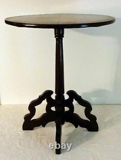 VTG EARLY 1900s CHIPPENDALE STYLE ROUND OCCASIONAL ACCENT SIDE TABLE UNIQUE