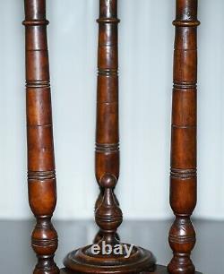 Victorian 1880 Walnut & Boxwood Marquetry Inlaid Chess Games Table Ornate Legs