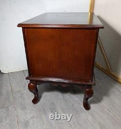 Vintage Allen Classics Mahogany Cabinet w 4 Folding TV Tray Tables Chippendale