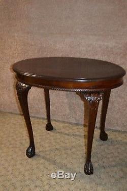 Vintage/Antique Carved Solid Mahogany Ball & Claw Foot Oval Table