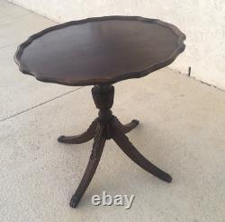 Vintage Antique Federal Carved Pedestal Pie Crust Tea Table