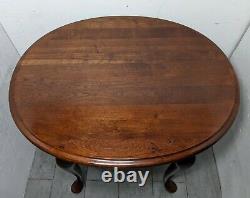 Vintage BROYHILL Round Oval Queen Anne End Table Solid Cherry Wood Chippendale