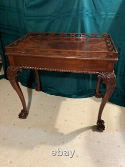 Vintage Chippendale Carved Clawfoot Mahogany Lamp/tea Table