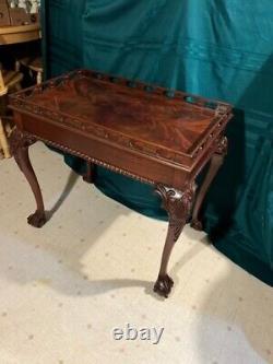 Vintage Chippendale Carved Clawfoot Mahogany Lamp/tea Table