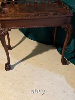 Vintage Chippendale Carved Clawfoot Mahogany Lamp/tea Table