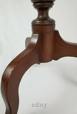 Vintage Chippendale Mahogany Tilt Top Accent Table Antique