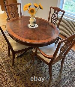 Vintage DREXEL HERITAGE Chippendale DINING TABLE SET (6 chairs, table with leaf)