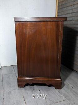 Vintage Fancher for Marriott Banded Mahogany Chippendale Nightstand End Table