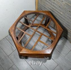 Vintage Hekman Asian Ming Chippendale Style Hexagonal End Table Wood Fretwork