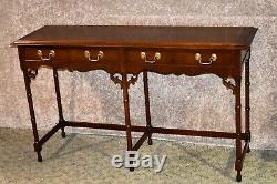Vintage Hekman Chinese Chippendale Style Mahogany Console Table withBamboo Design